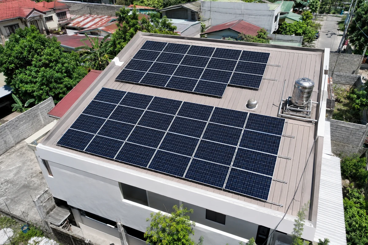 How Many Solar Panels Fit on a 60sqm Roof?